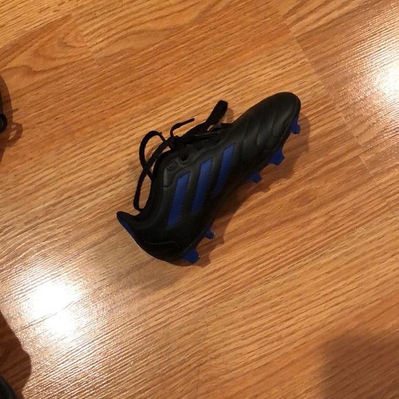 Adidas Infant Soccer Cleats - Picture 4 of 4